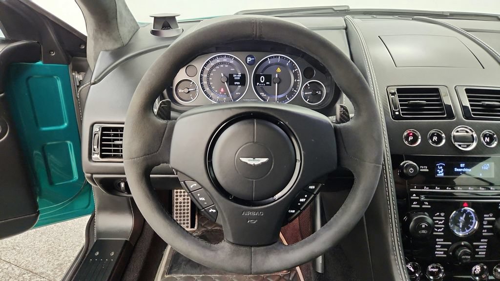 Used 2015 Aston Martin DB9 Coupe RWD image 57