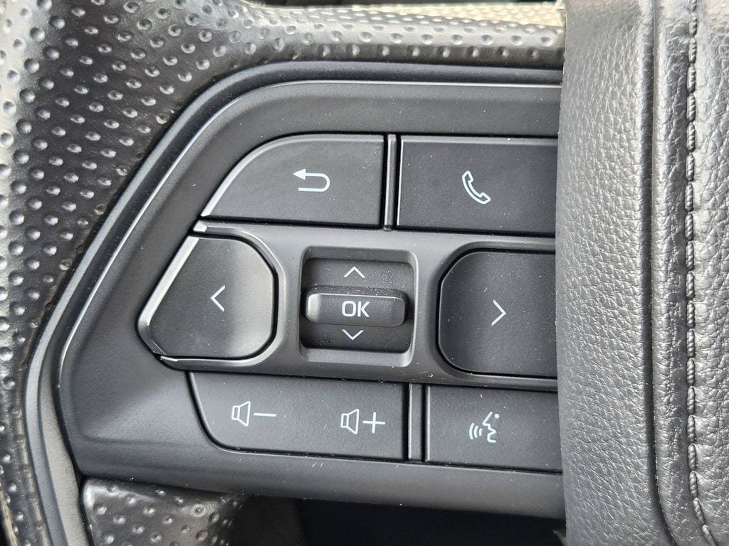 Used 2026 Toyota Tacoma SR5 AWD/4WD image 23