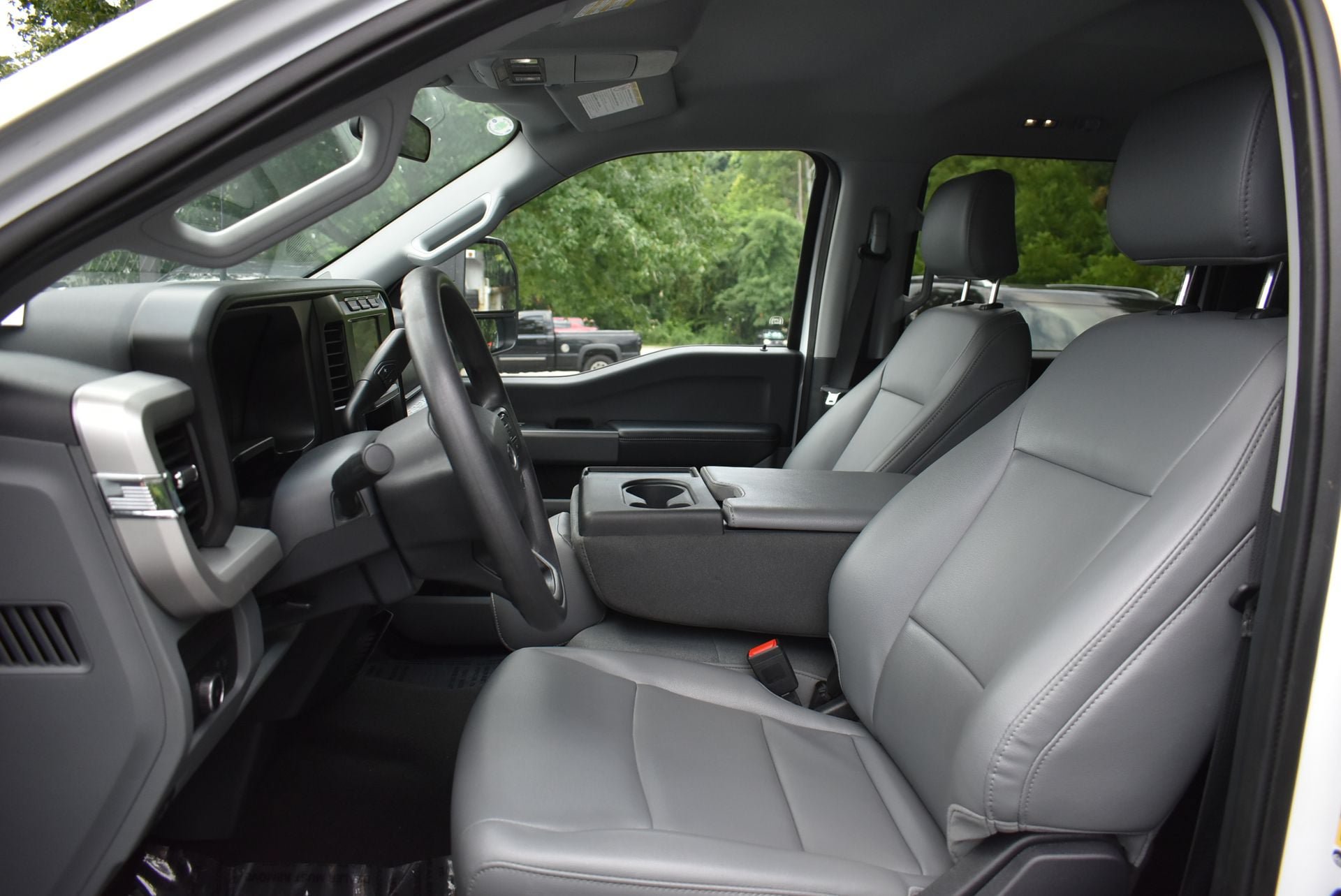 Used 2024 Ford F350 XLT AWD/4WD image 14