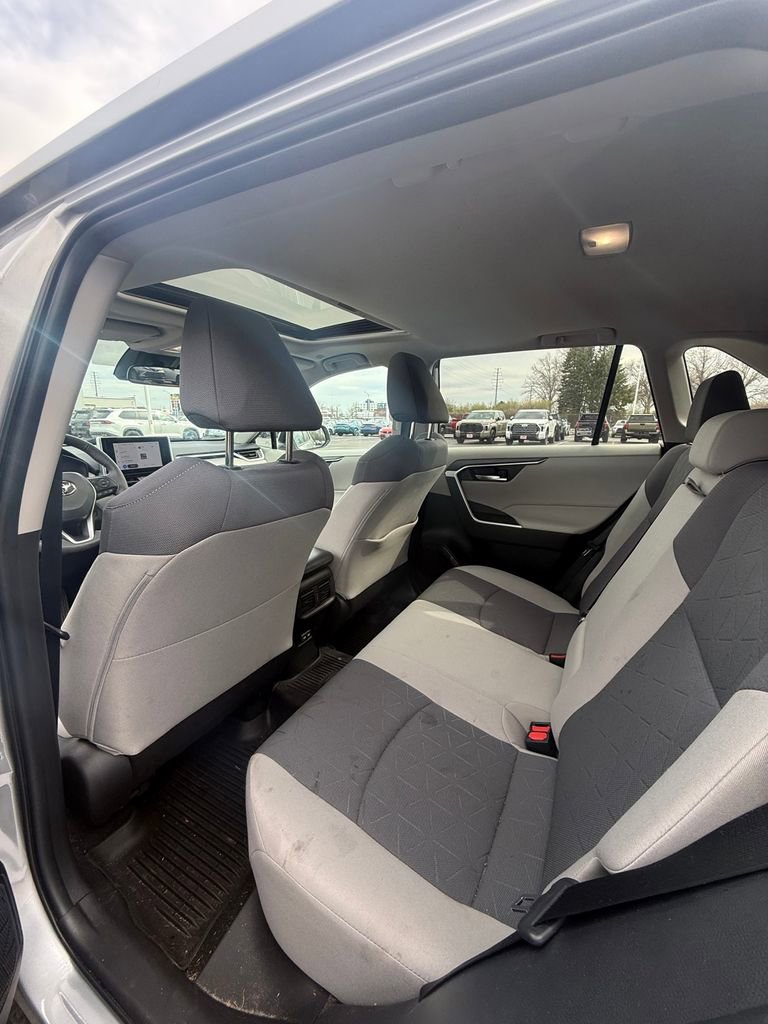 Used 2023 Toyota RAV4 XLE w/ Convenience Package AWD/4WD image 15
