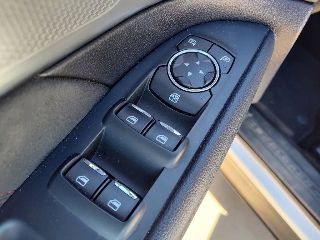 Used 2018 Ford Explorer XLT w/ Equipment Group 202A image 17