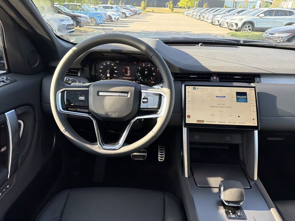 New 2026 Land Rover Discovery Sport Landmark AWD/4WD image 4