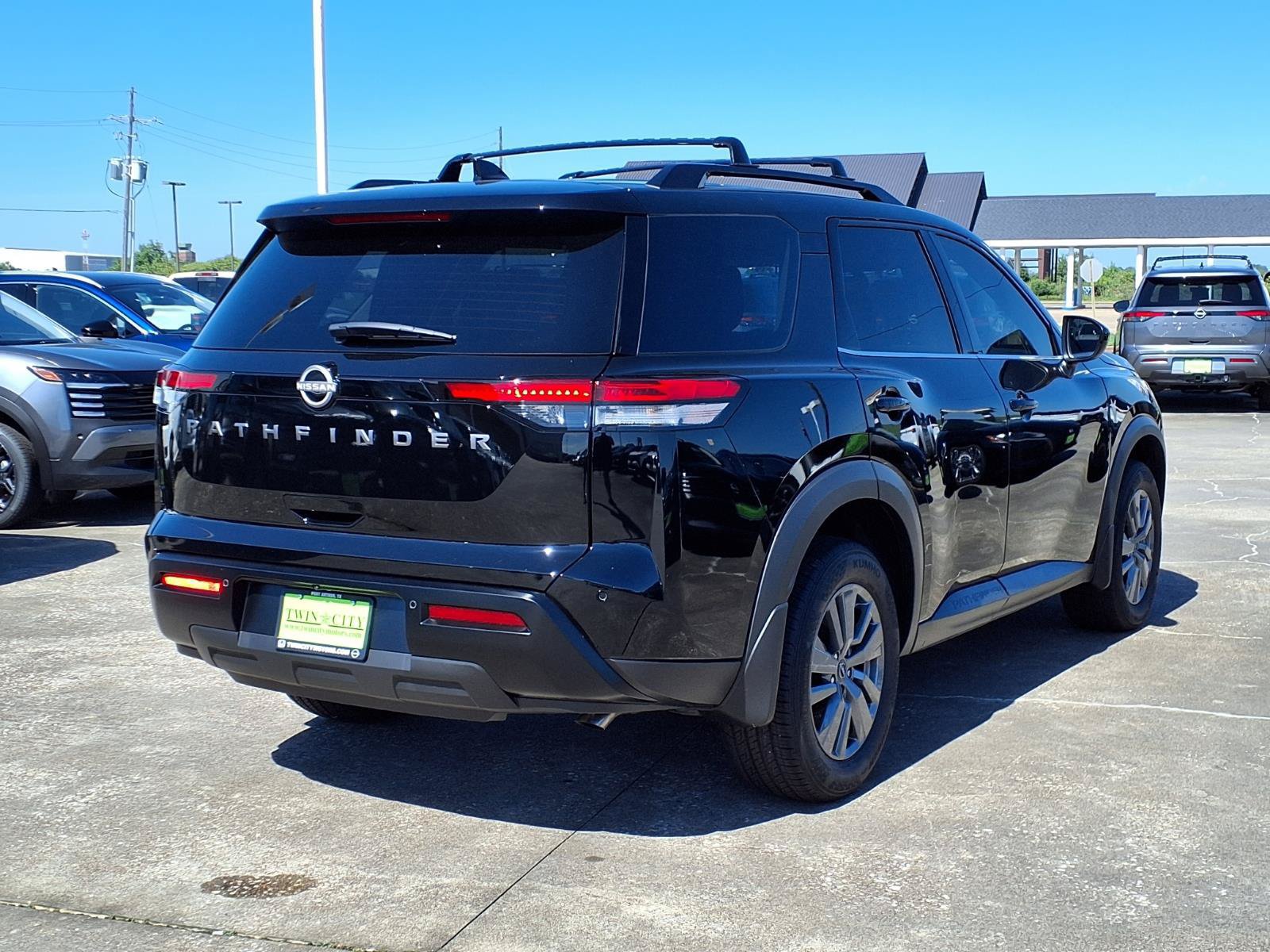 New 2026 Nissan Pathfinder SV FWD image 6