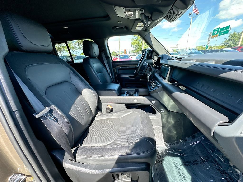 Used 2022 Land Rover Defender 110 X-Dynamic HSE image 27