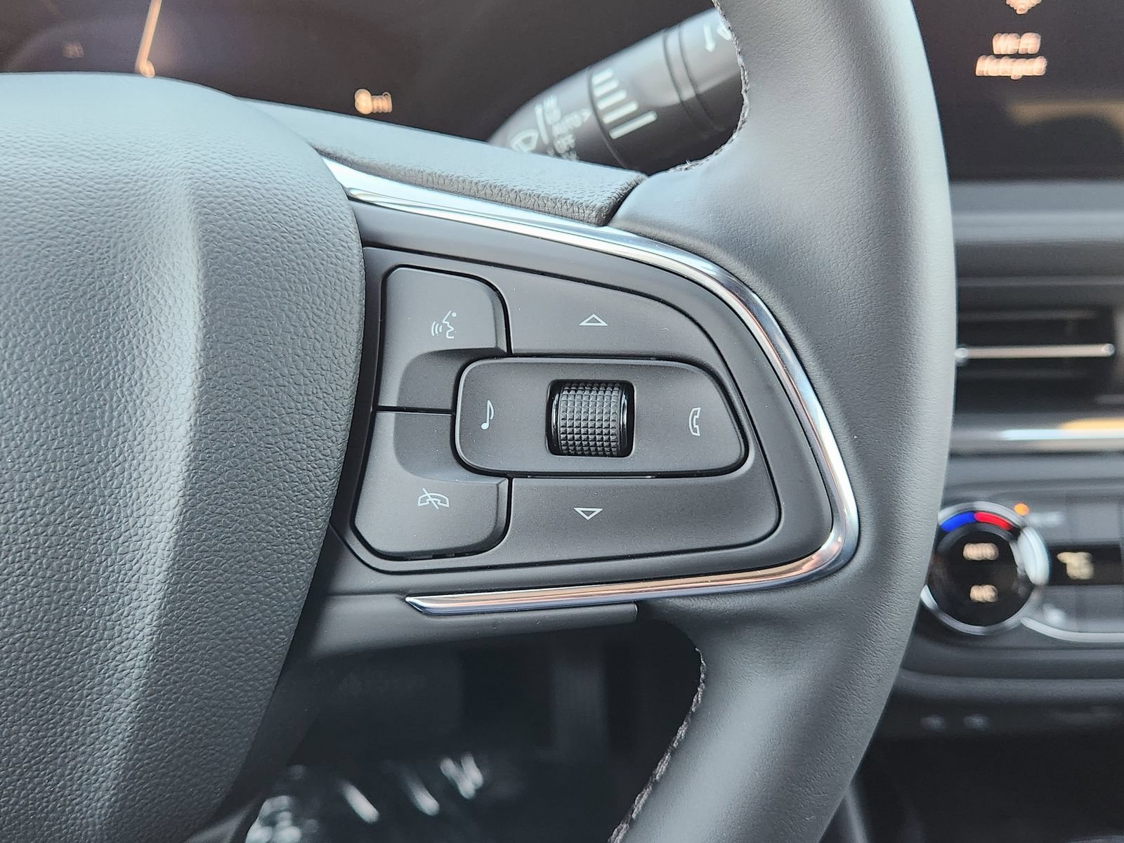 New 2026 Buick Envista Sport Touring w/ Convenience I Package FWD image 33