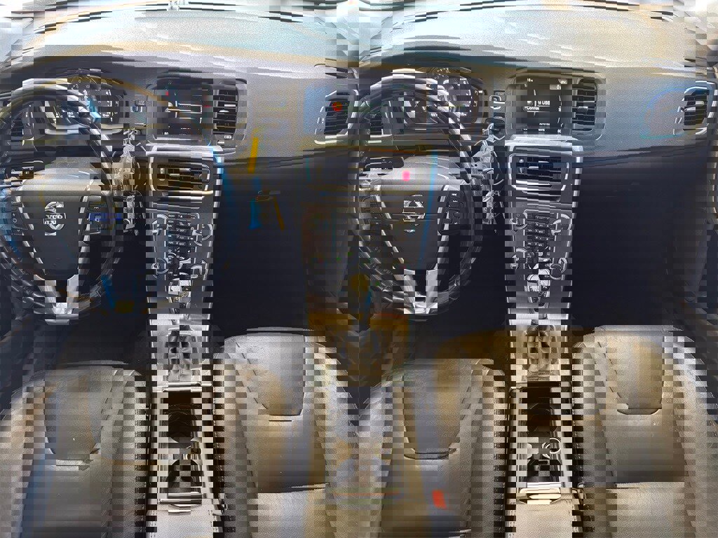 Used 2015 Volvo S60 T5 Premier image 25