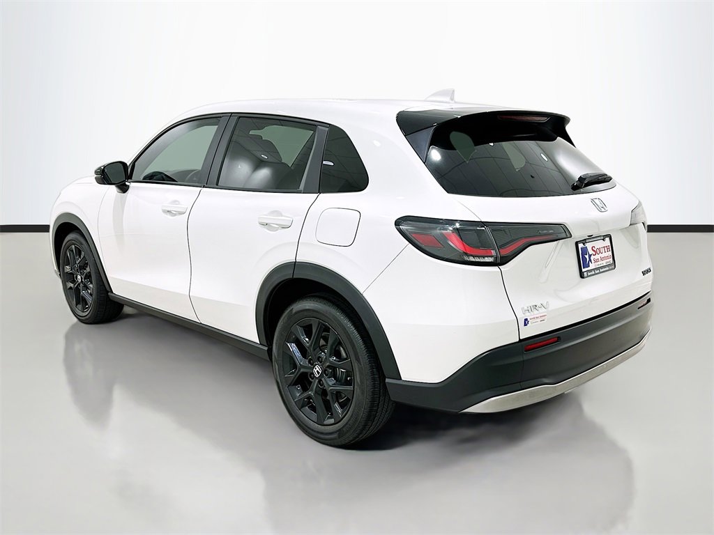 Used 2024 Honda HR-V Sport image 5