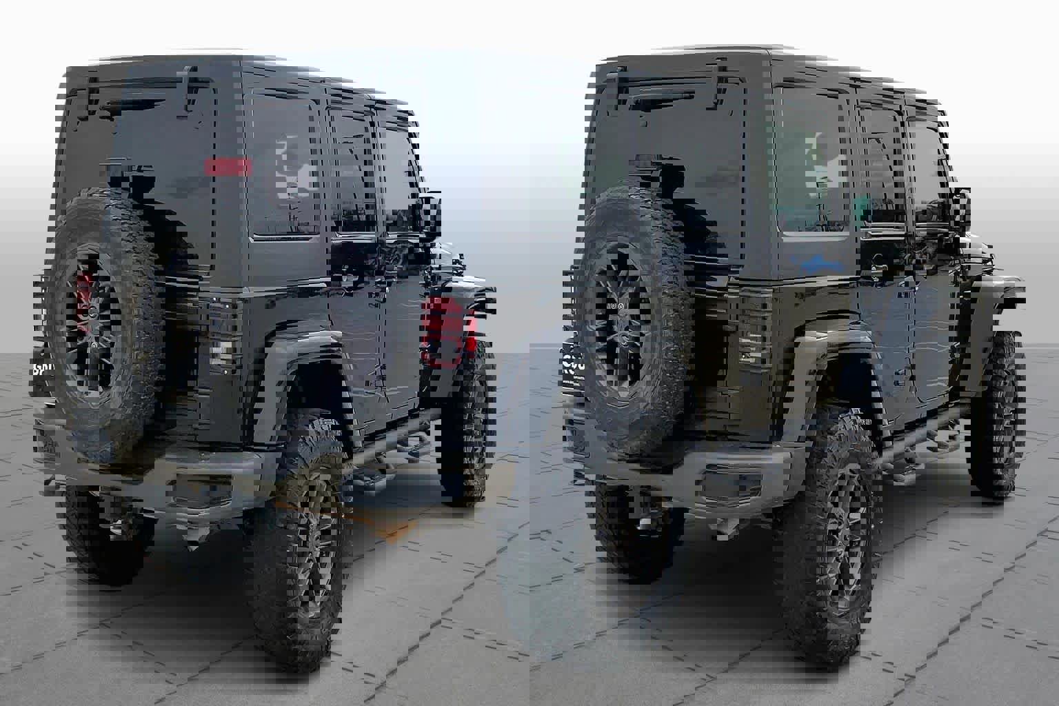 Used 2017 Jeep Wrangler 75th Anniversary image 13