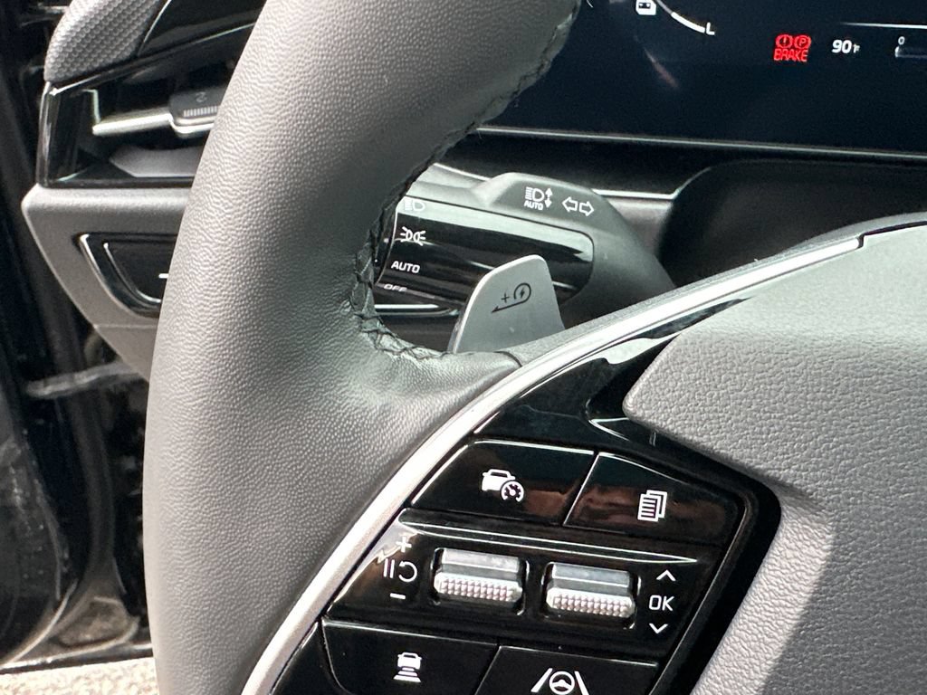 Certified 2023 Kia Niro Wind w/ Wind Preserve Package FWD image 36