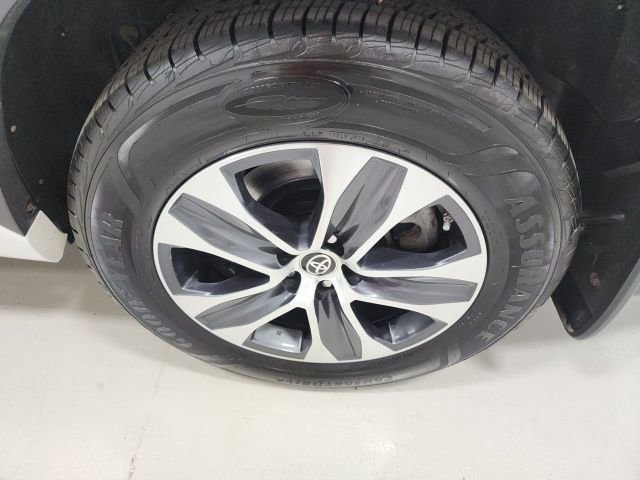 Used 2022 Toyota Highlander XLE image 43