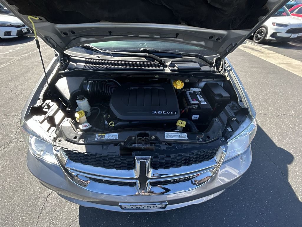 Used 2014 Dodge Grand Caravan SXT image 25