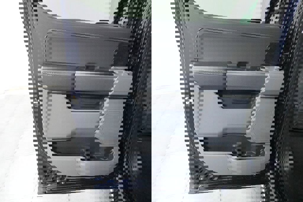 Certified 2022 Ford F150 XLT w/ Equipment Group 302A High image 25