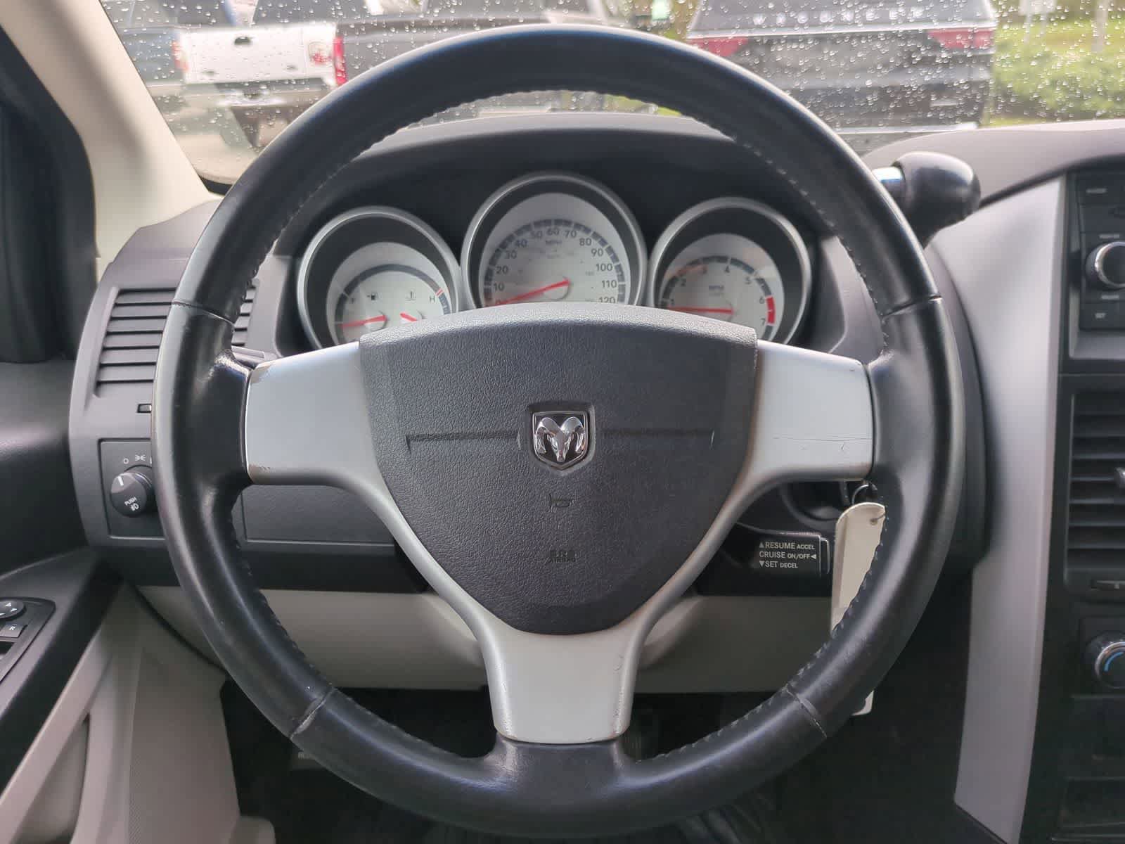 Used 2008 Dodge Grand Caravan SXT FWD image 22