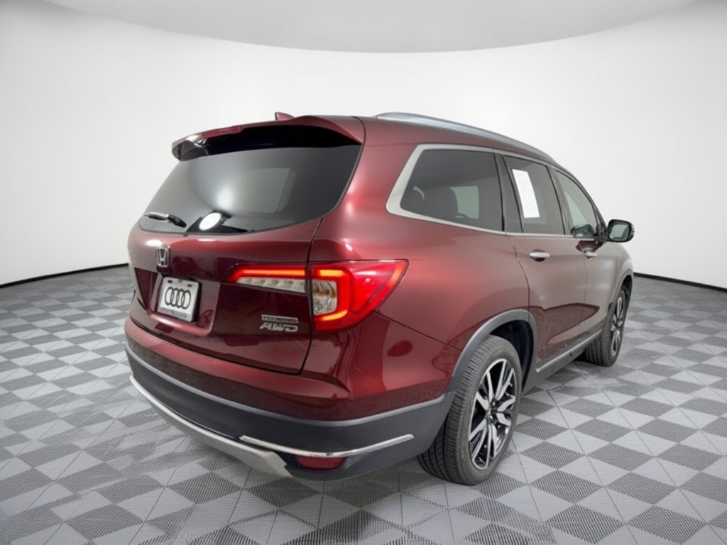 Used 2019 Honda Pilot Touring image 9