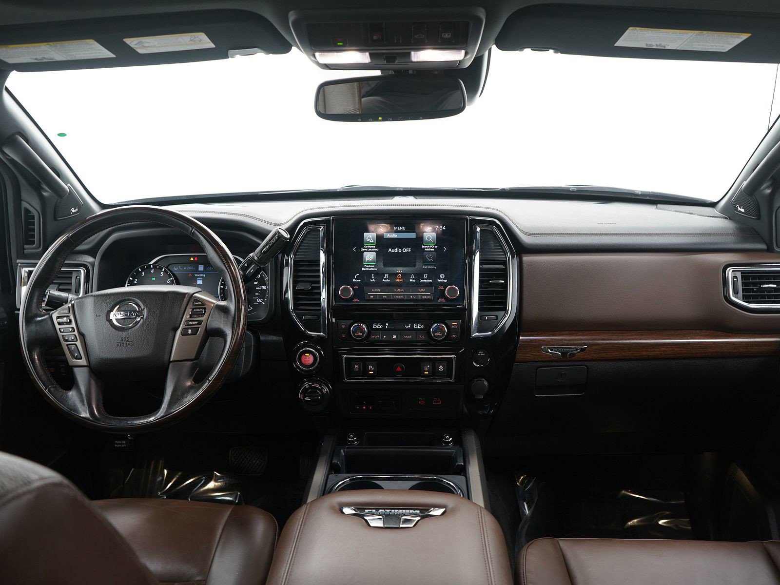 Used 2021 Nissan Titan Platinum Reserve w/ Moonroof Package image 17