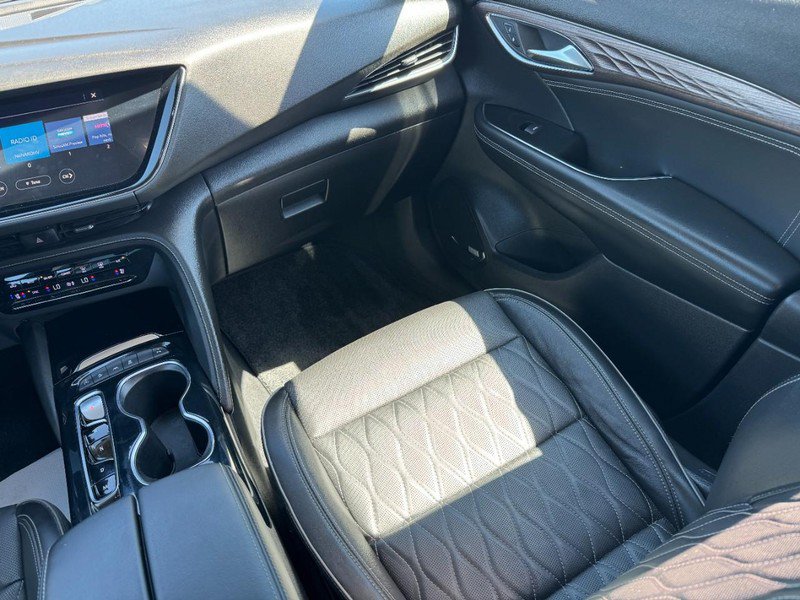 Used 2021 Buick Envision Avenir AWD/4WD image 16