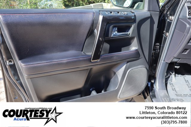 Used 2019 Toyota 4Runner TRD Off-Road Premium AWD/4WD image 24