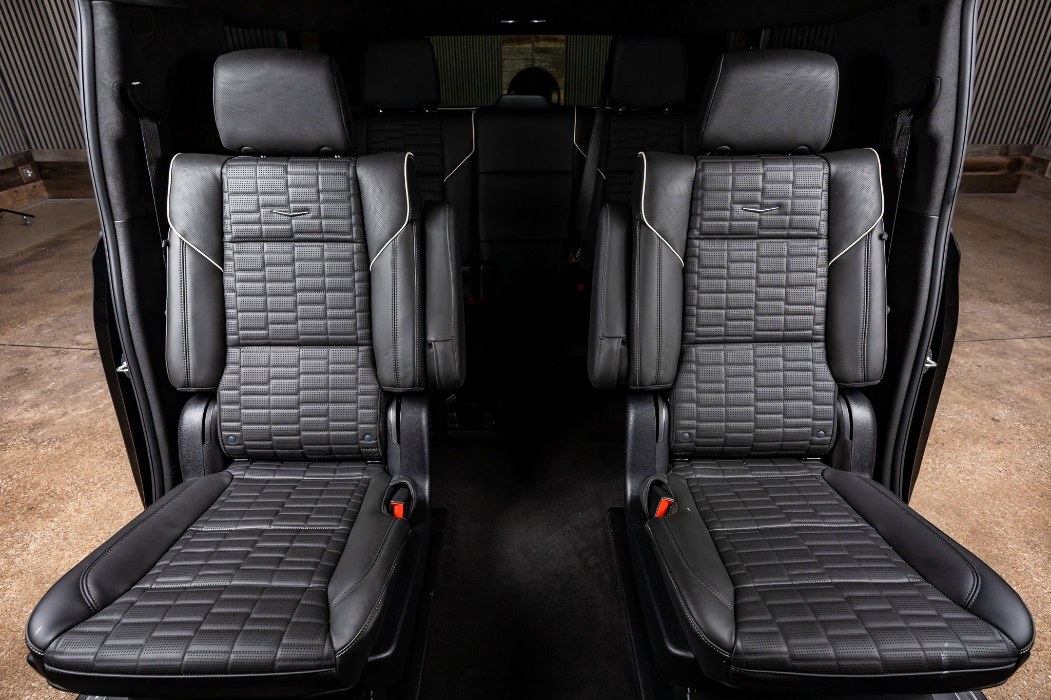 Used 2026 Cadillac Escalade ESV V image 35