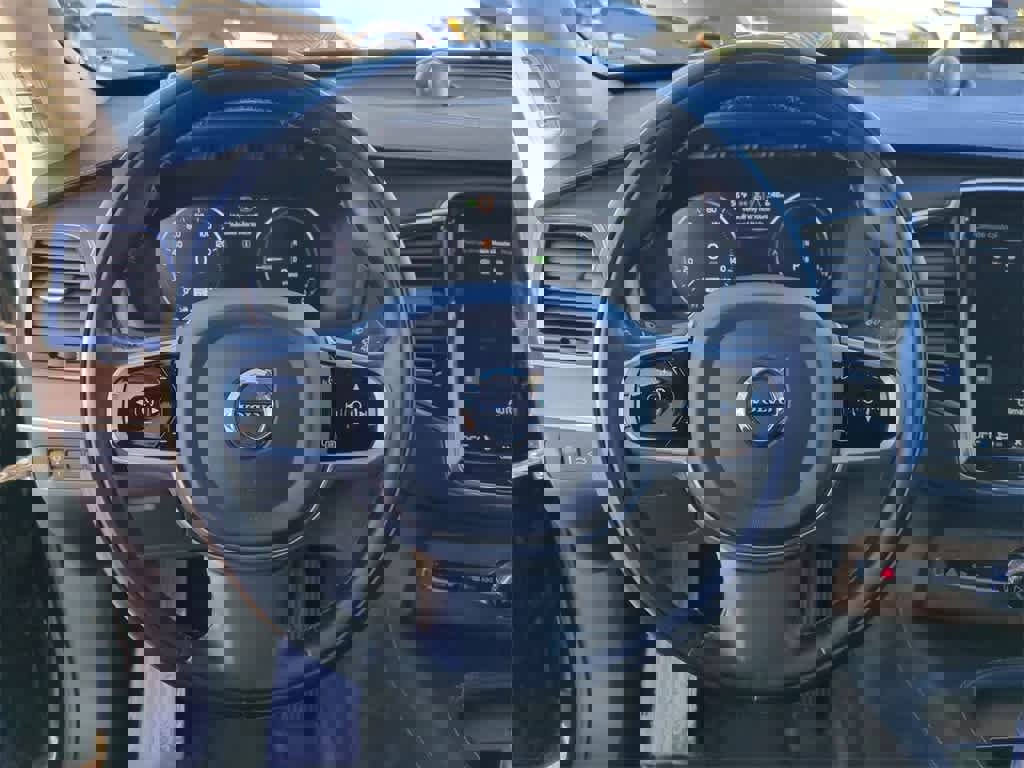 Used 2019 Volvo XC90 T8 Inscription w/ Luxury Package image 15