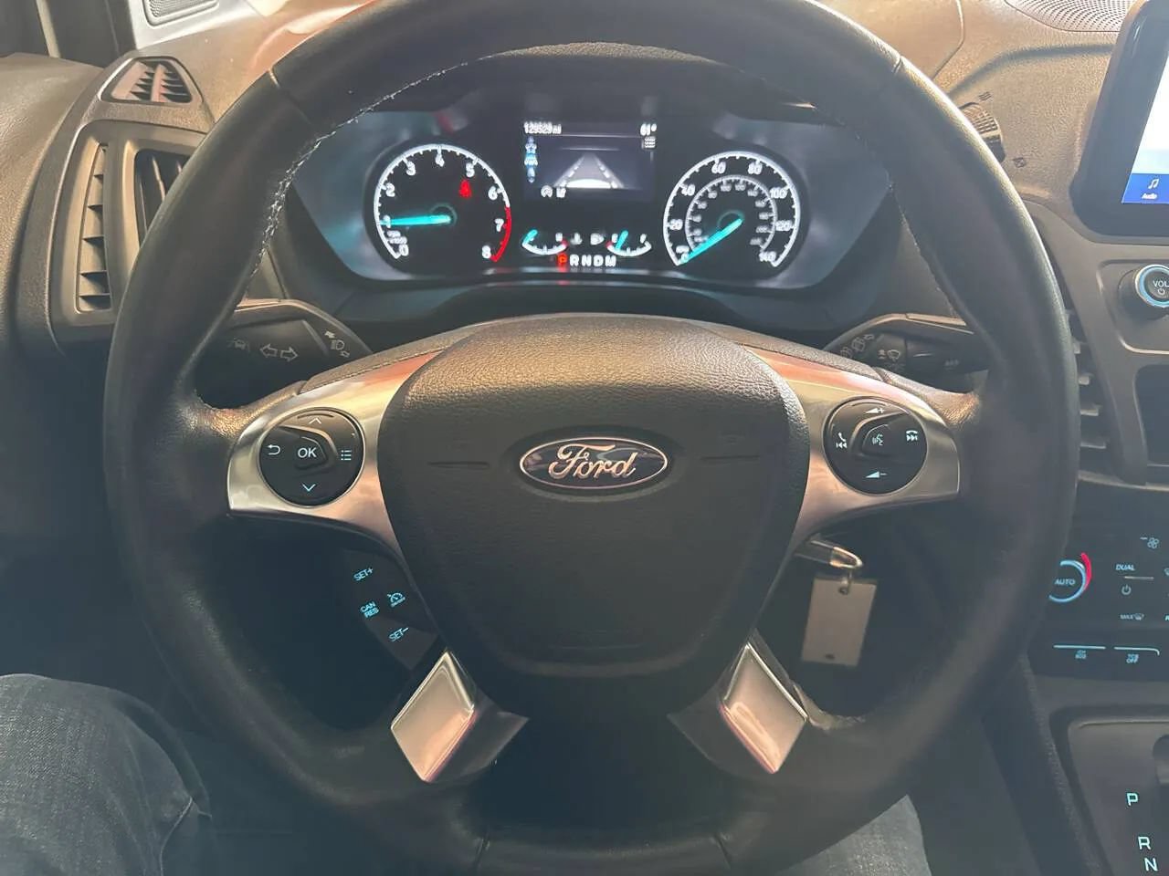 Used 2022 Ford Transit Connect XLT FWD image 24