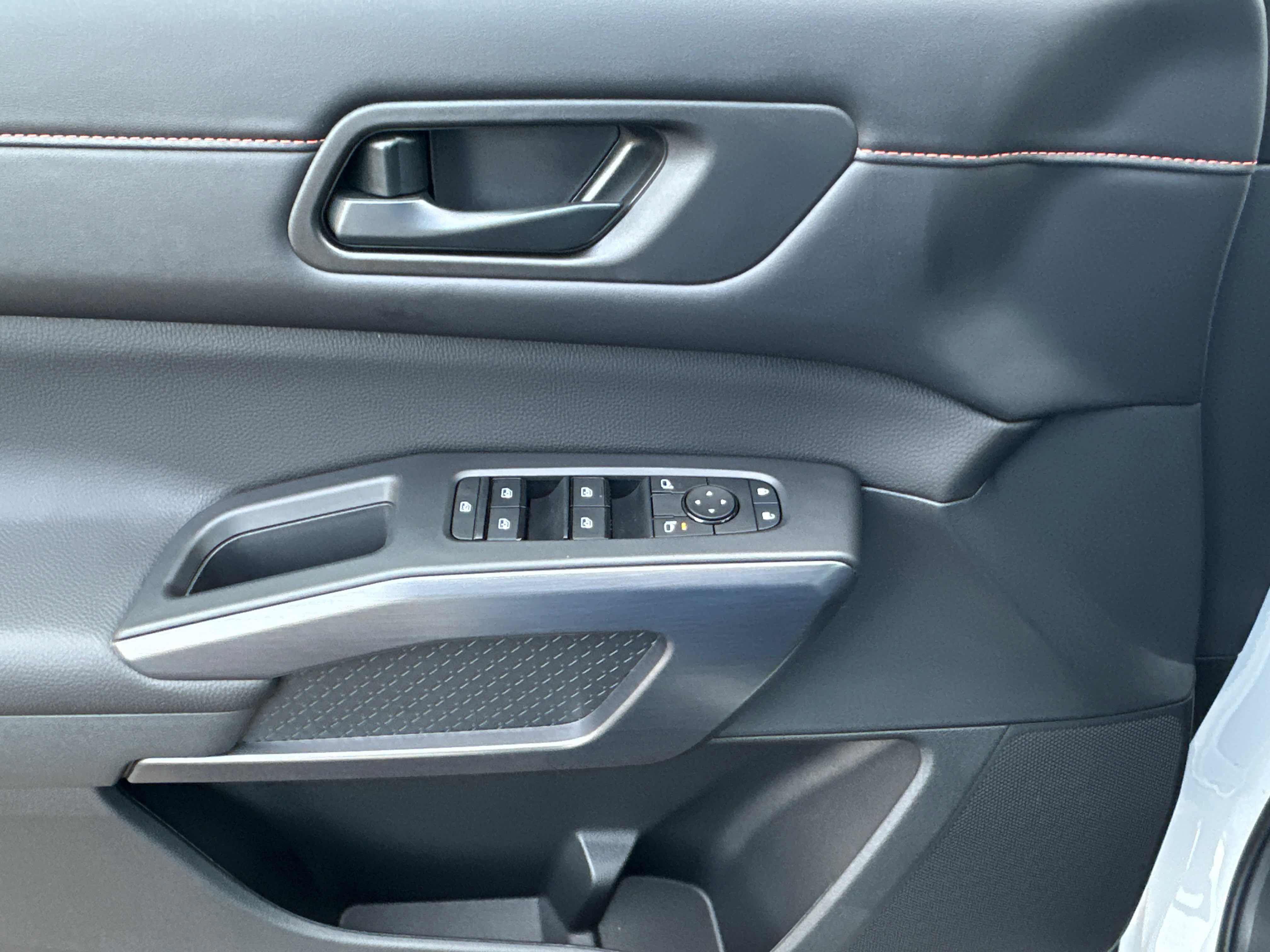 New 2026 Nissan Pathfinder Rock Creek AWD/4WD image 17