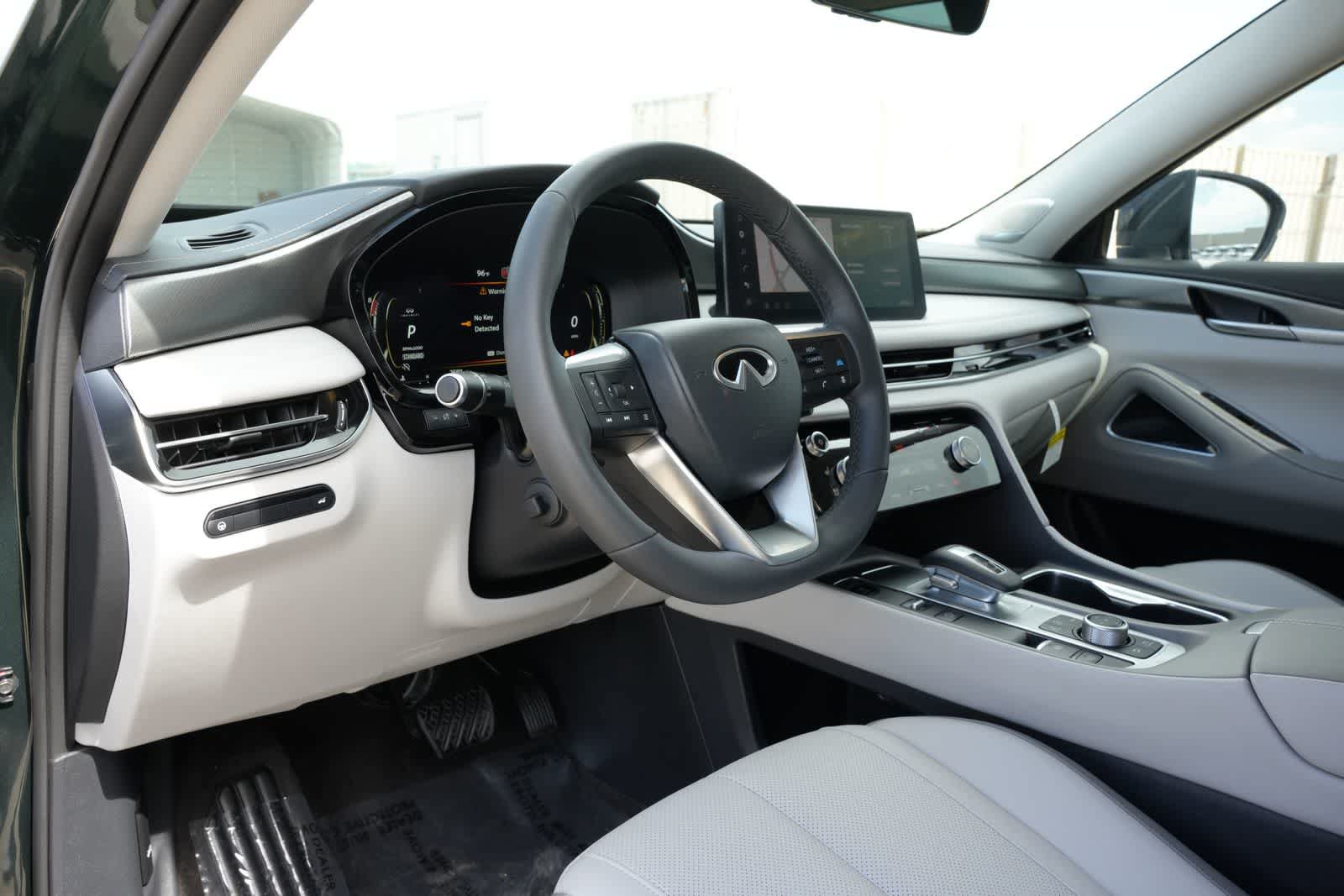 Certified 2026 INFINITI QX60 Luxe w/ Cargo Package FWD image 15