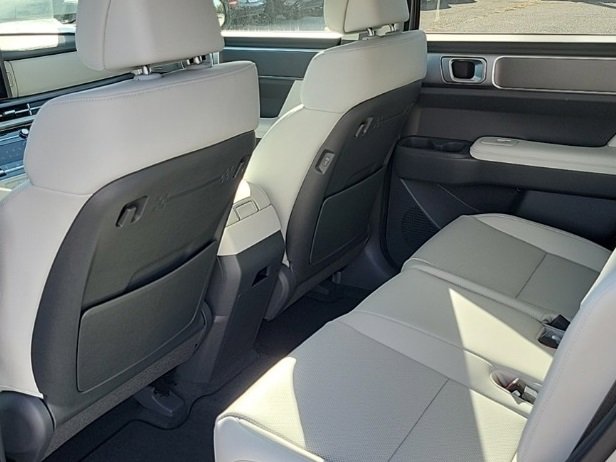 New 2025 Hyundai Santa Fe SEL image 15