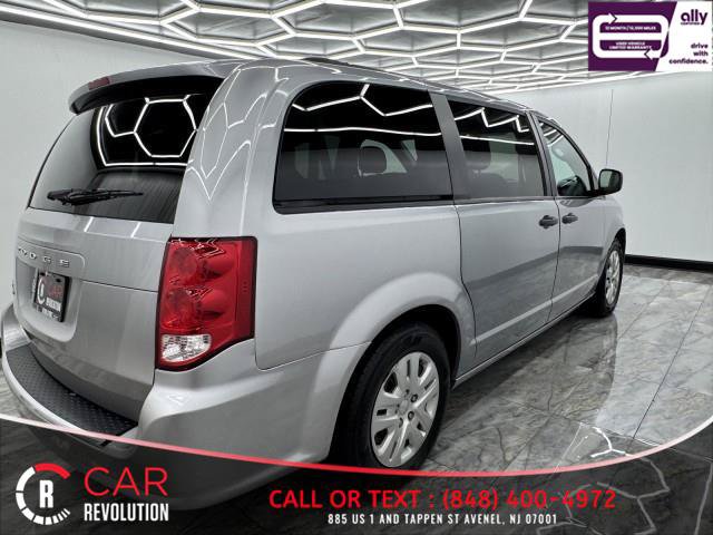 Used 2019 Dodge Grand Caravan SE w/ UConnect Hands-Free Group FWD image 8