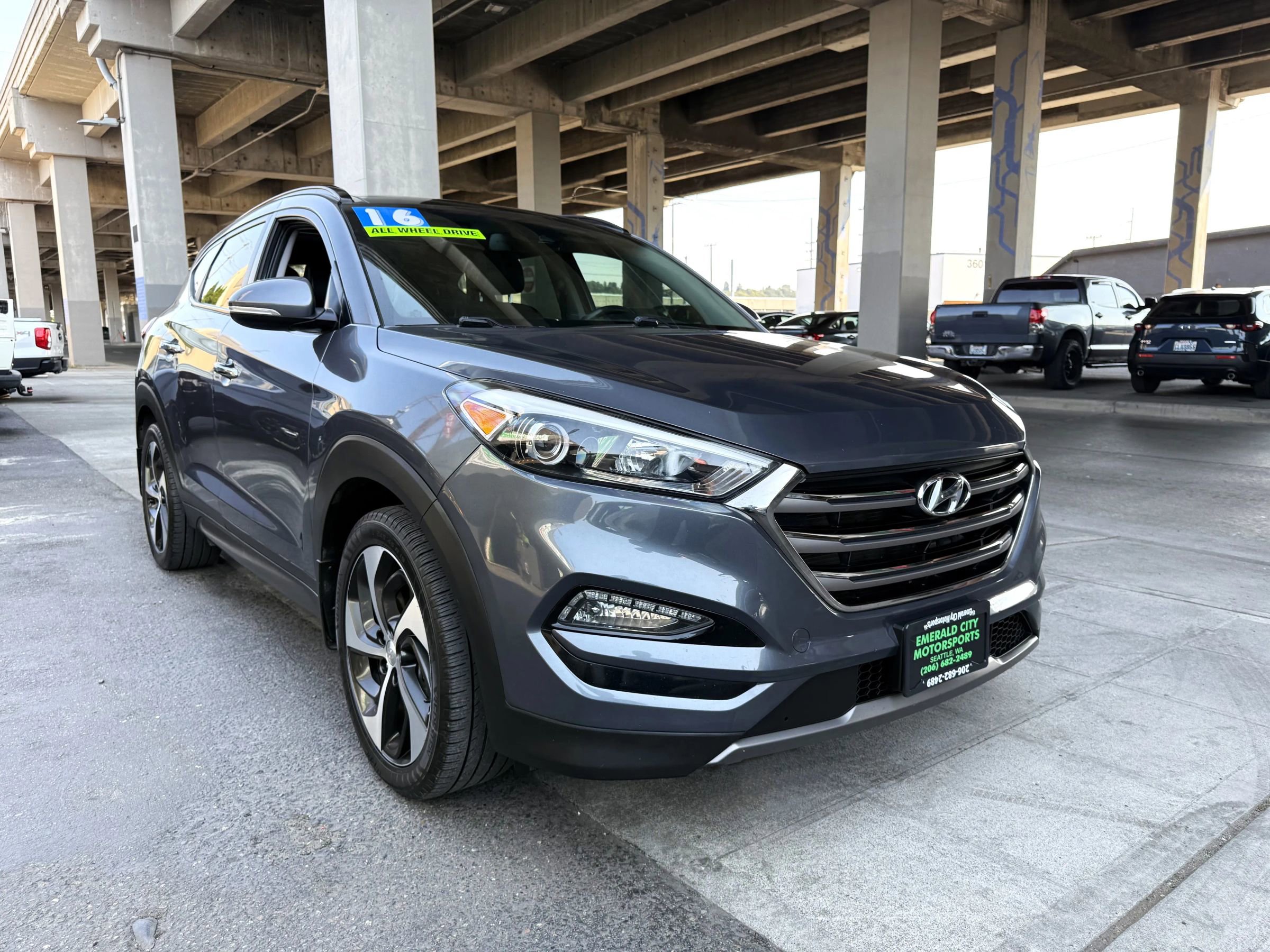 Used 2016 Hyundai Tucson Limited w/ Option Group 03 image 3
