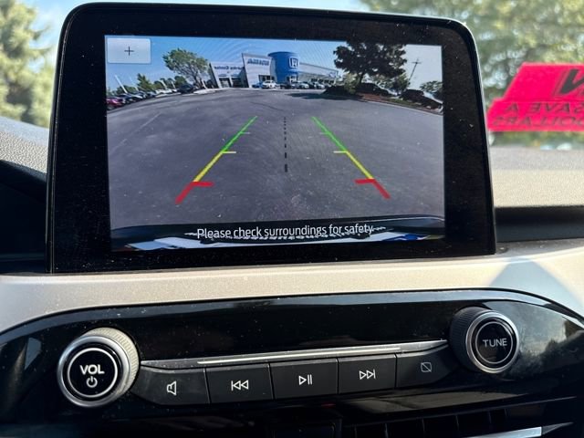 Used 2020 Ford Escape SE Sport image 29