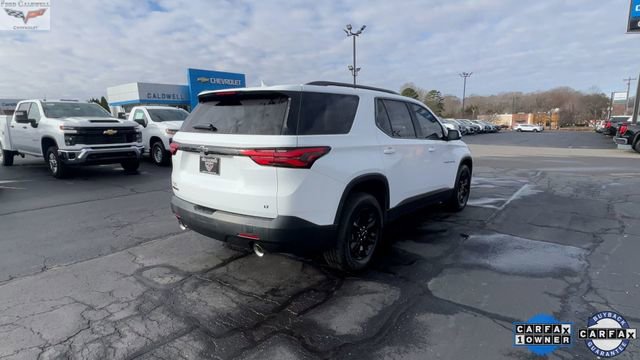 Used 2023 Chevrolet Traverse LT w/ Midnight/Sport Edition image 8