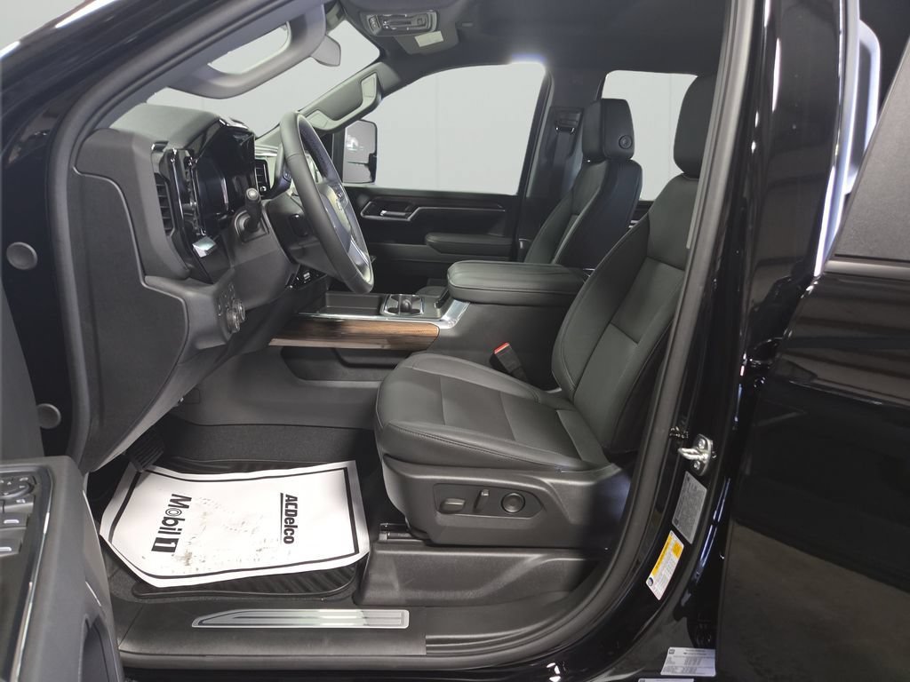 New 2026 Chevrolet Silverado 3500 LT w/ Trail Boss Package AWD/4WD image 14