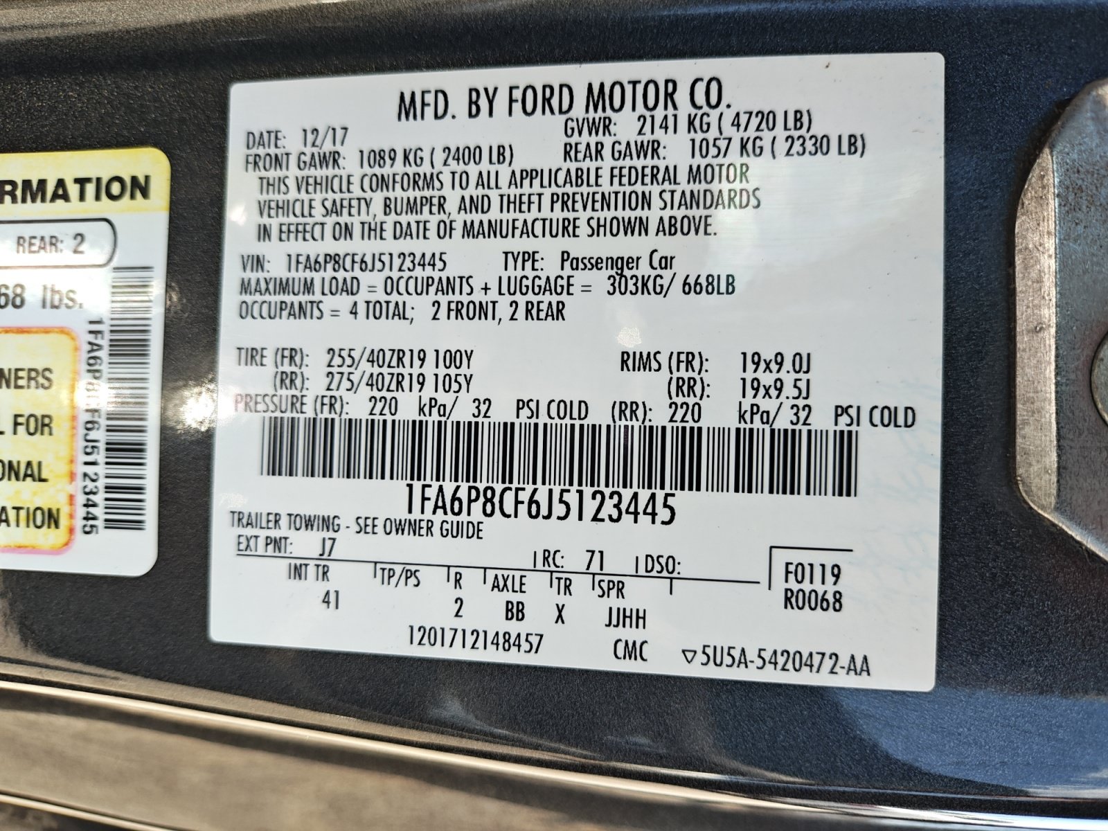 Used 2018 Ford Mustang GT Premium w/ GT Performance Package RWD image 34