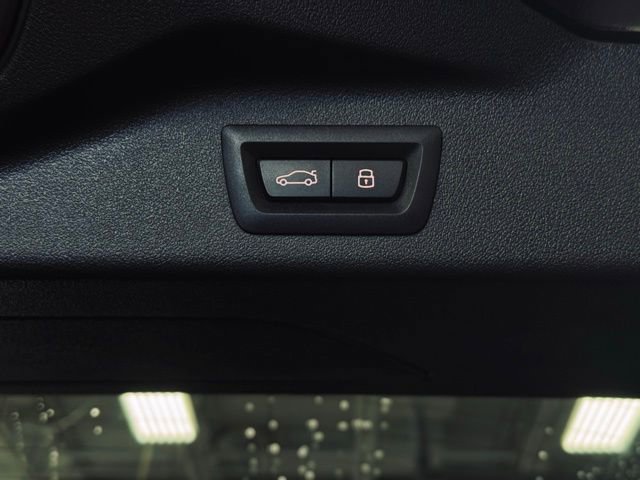 Certified 2025 BMW X7 M60i image 13