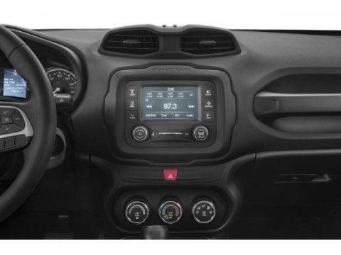 Used 2018 Jeep Renegade Altitude image 13