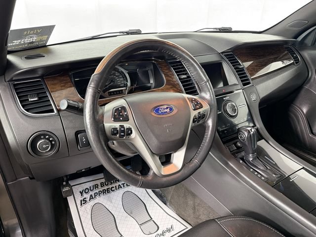 Used 2018 Ford Taurus Limited AWD/4WD image 9