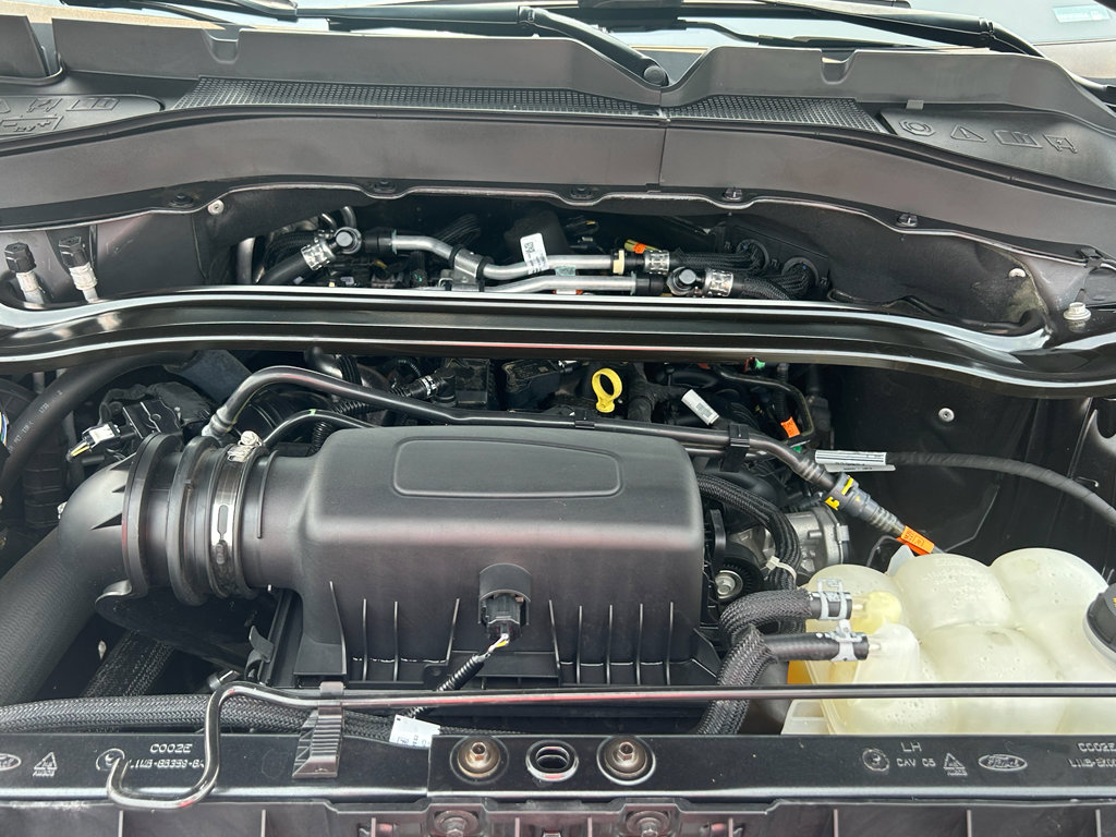 Used 2023 Ford Explorer Limited image 22