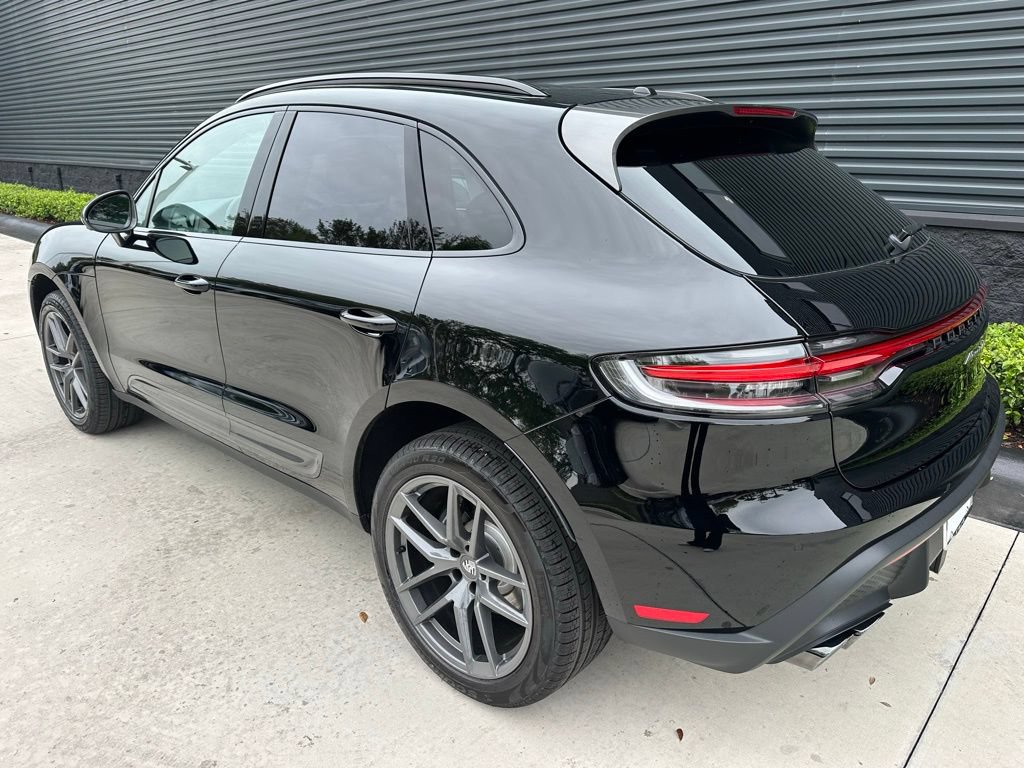 Used 2026 Porsche Macan Turbo AWD/4WD image 3