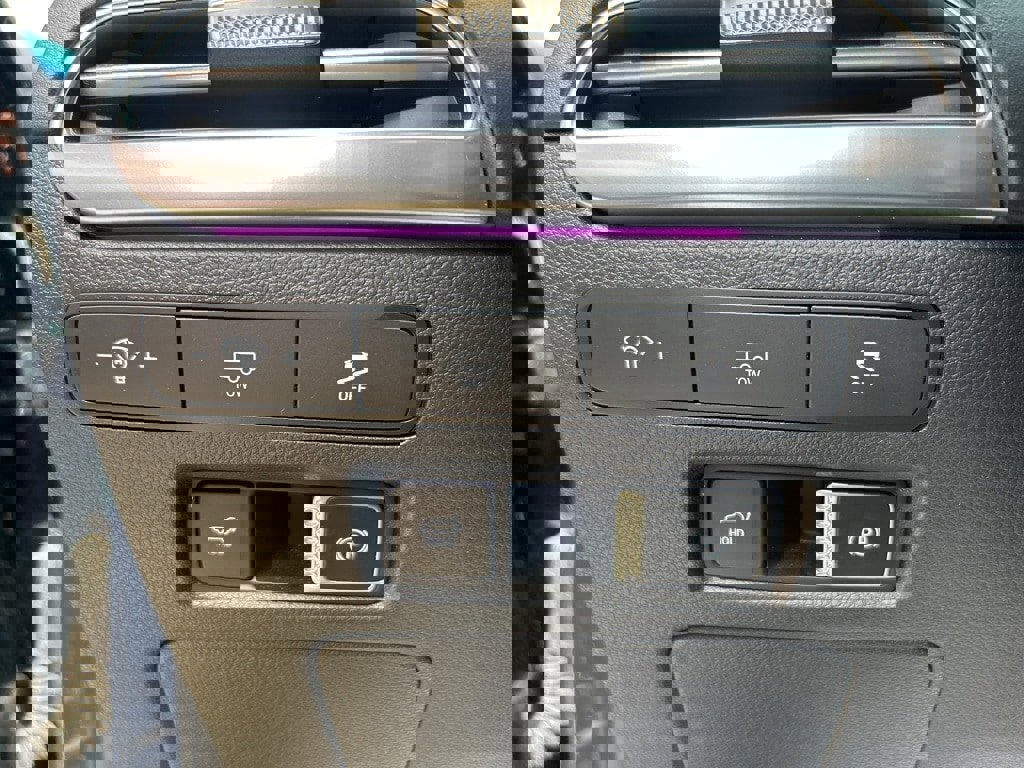 Used 2024 Hyundai Palisade Calligraphy image 32