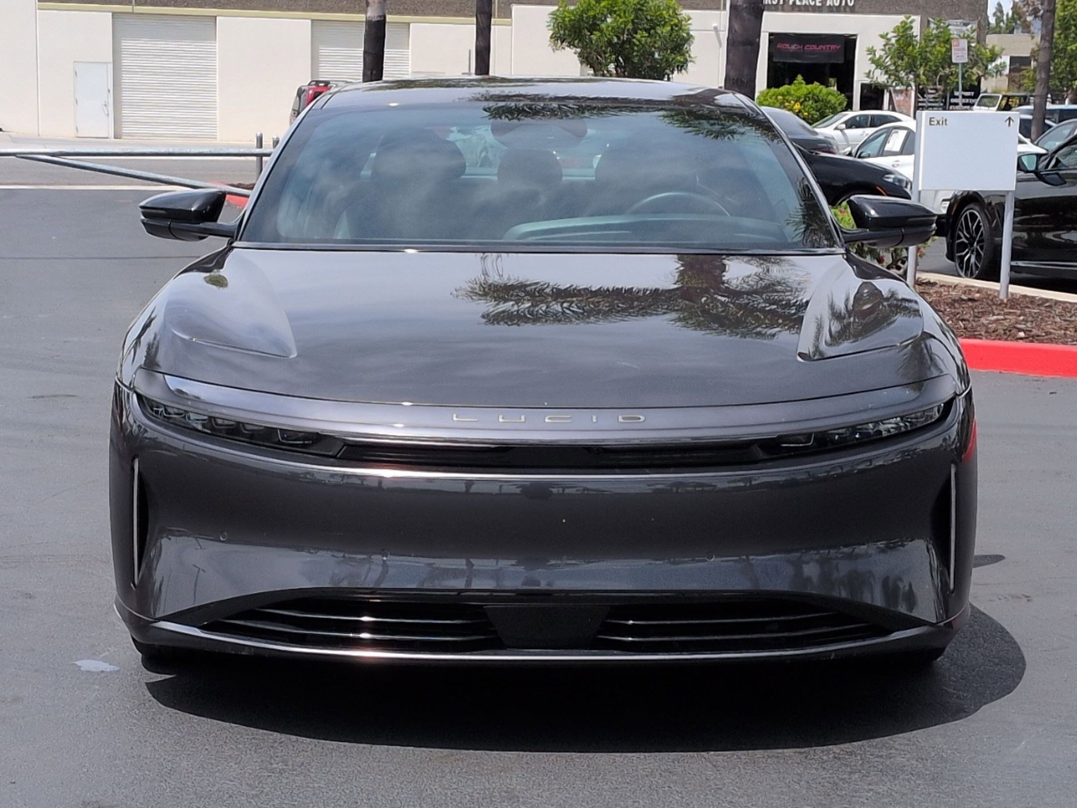 Used 2024 Lucid Air Touring image 3
