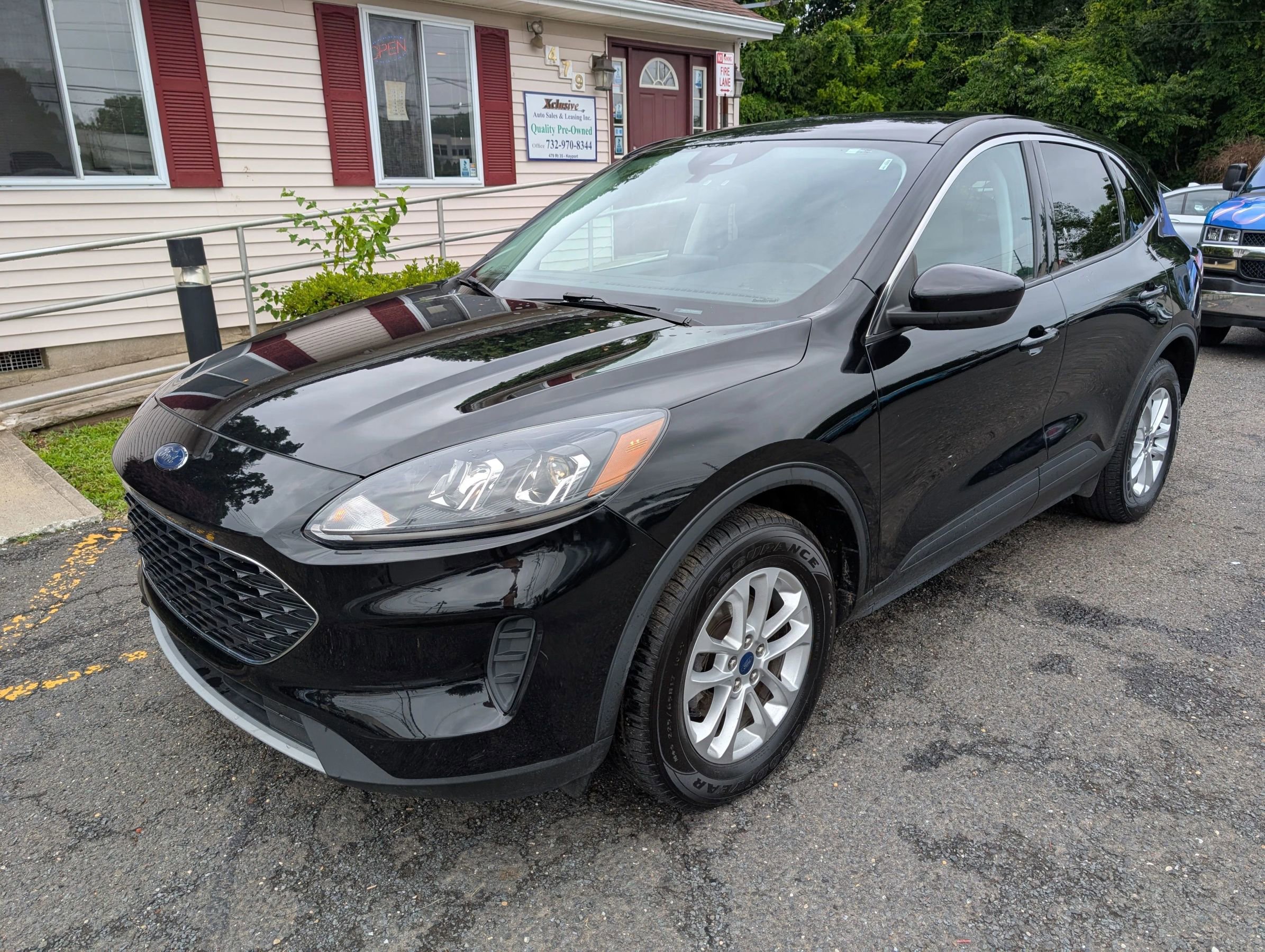 Used 2021 Ford Escape SE w/ Cold Weather Package