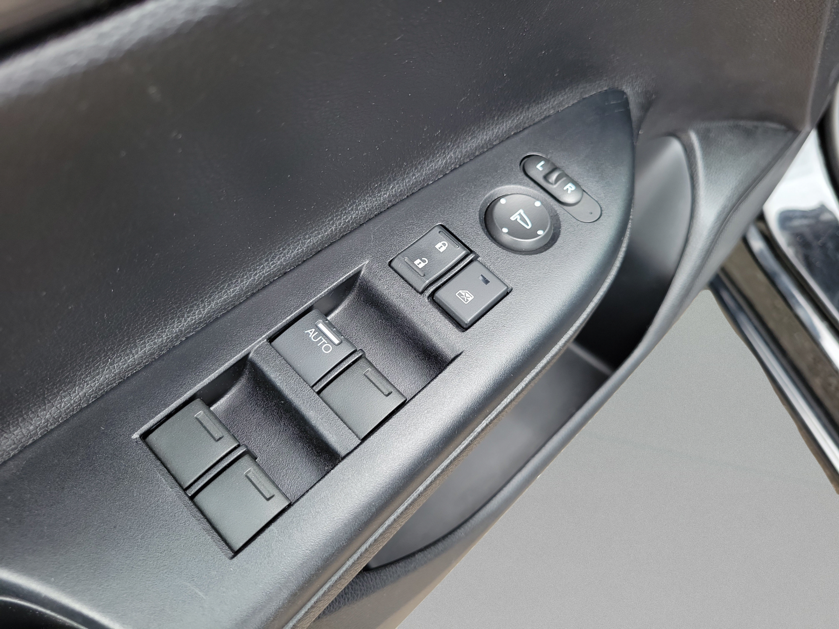 Used 2015 Honda Accord LX image 23
