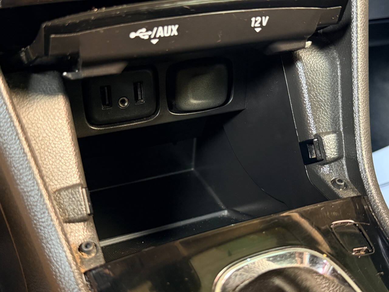 Used 2017 Buick Encore Essence FWD image 40