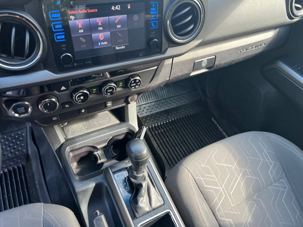 Used 2017 Toyota Tacoma TRD Off-Road image 51