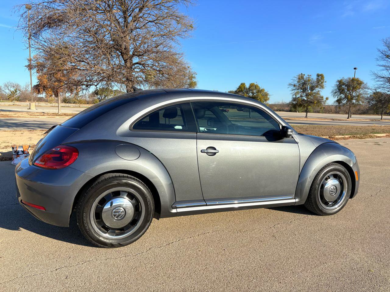 Used 2013 Volkswagen Beetle 2.5 image 50
