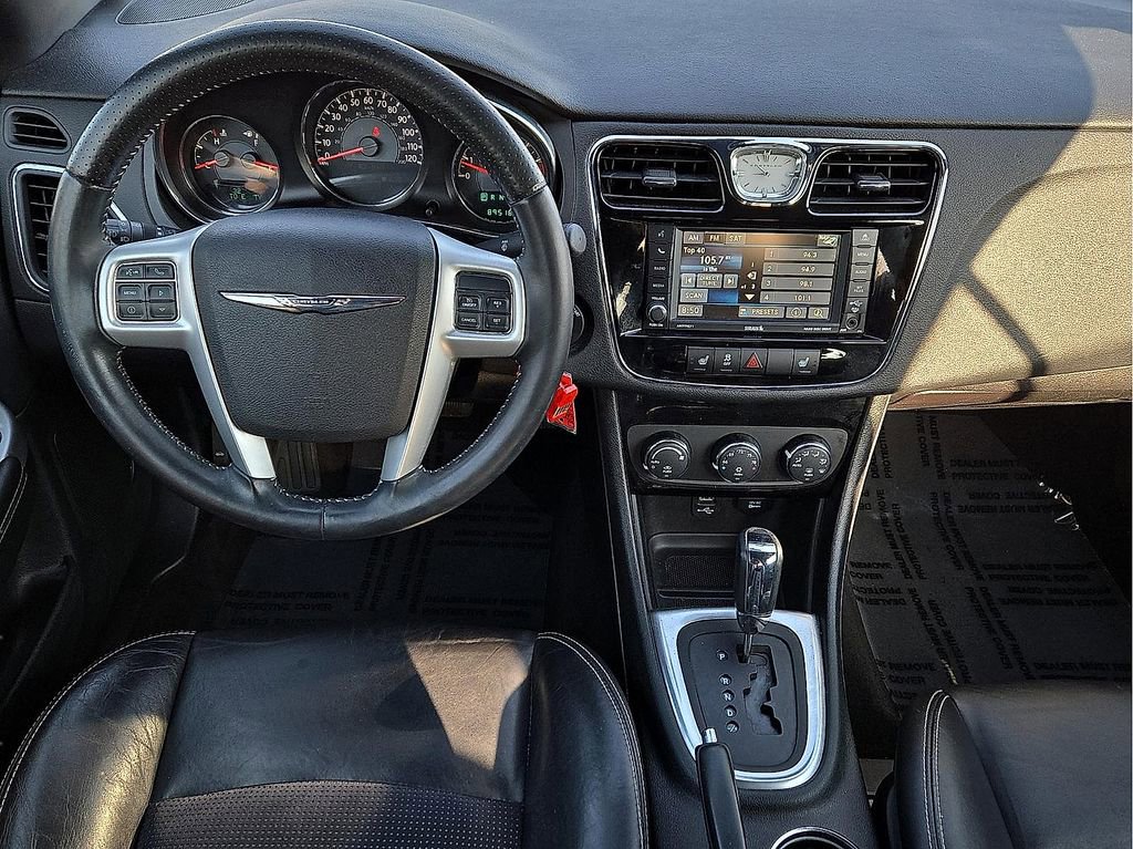 Used 2014 Chrysler 200 S FWD image 10