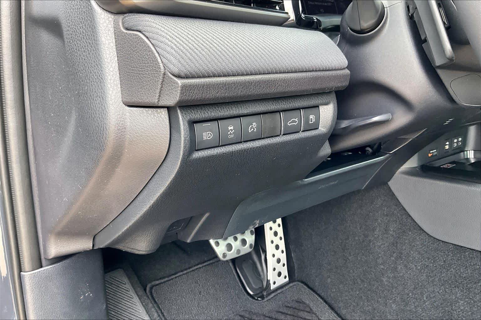 Certified 2026 Toyota Camry SE FWD image 19