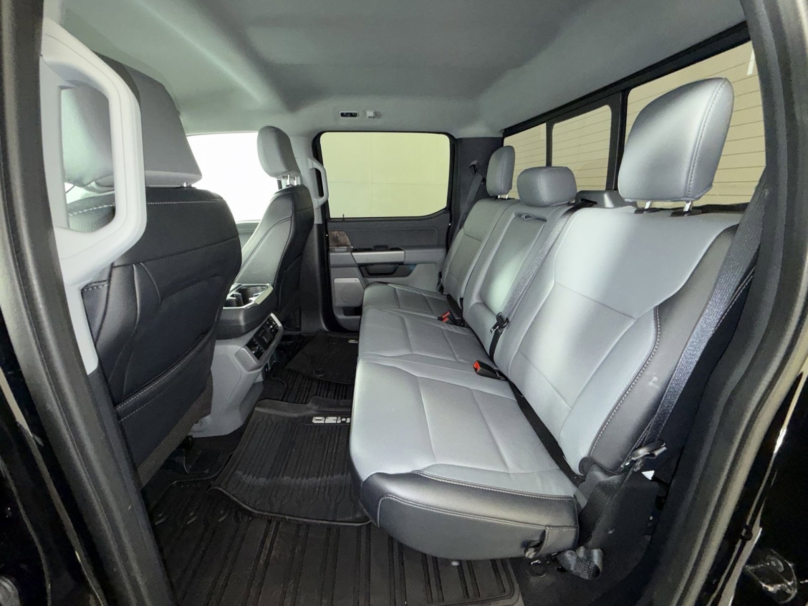 Used 2023 Ford F150 Lariat w/ Equipment Group 502A High image 24