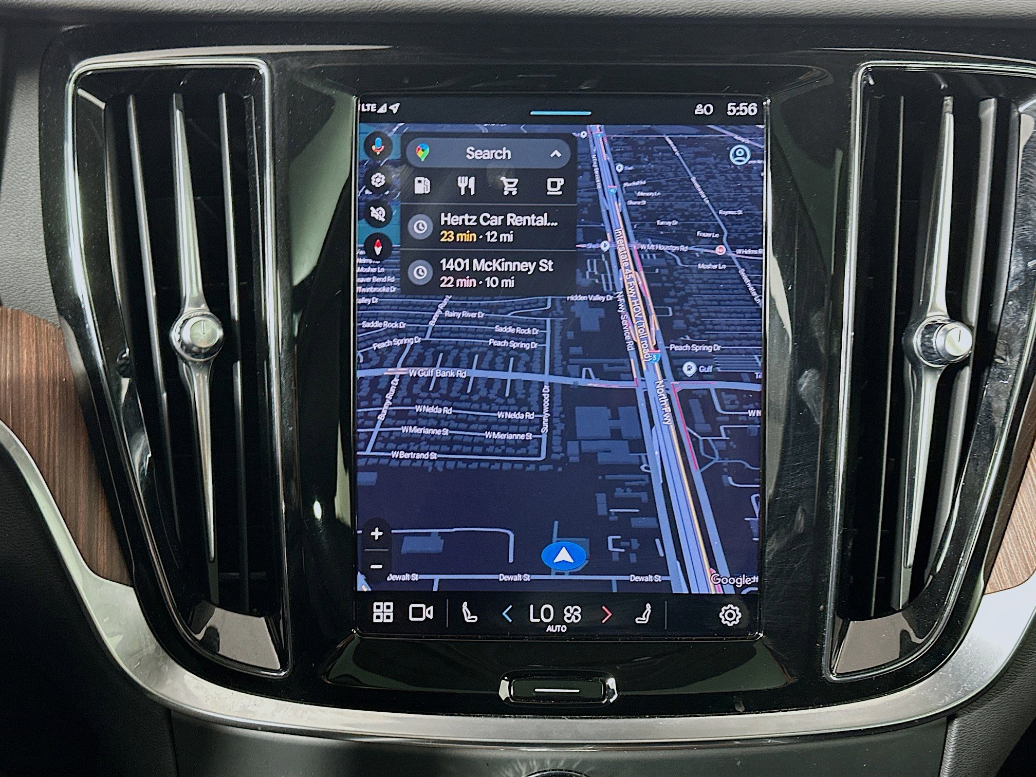 Used 2025 Volvo V60 B5 Cross Country Plus image 22