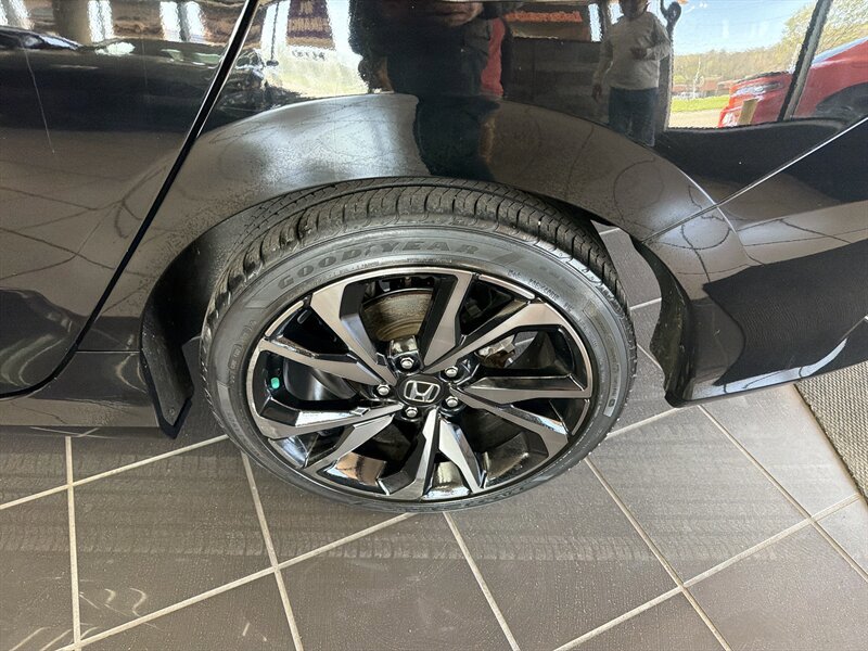 Used 2019 Honda Civic Sport image 28